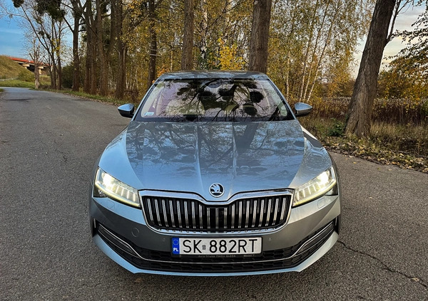 Skoda Superb cena 89900 przebieg: 220000, rok produkcji 2019 z Bytom małe 466